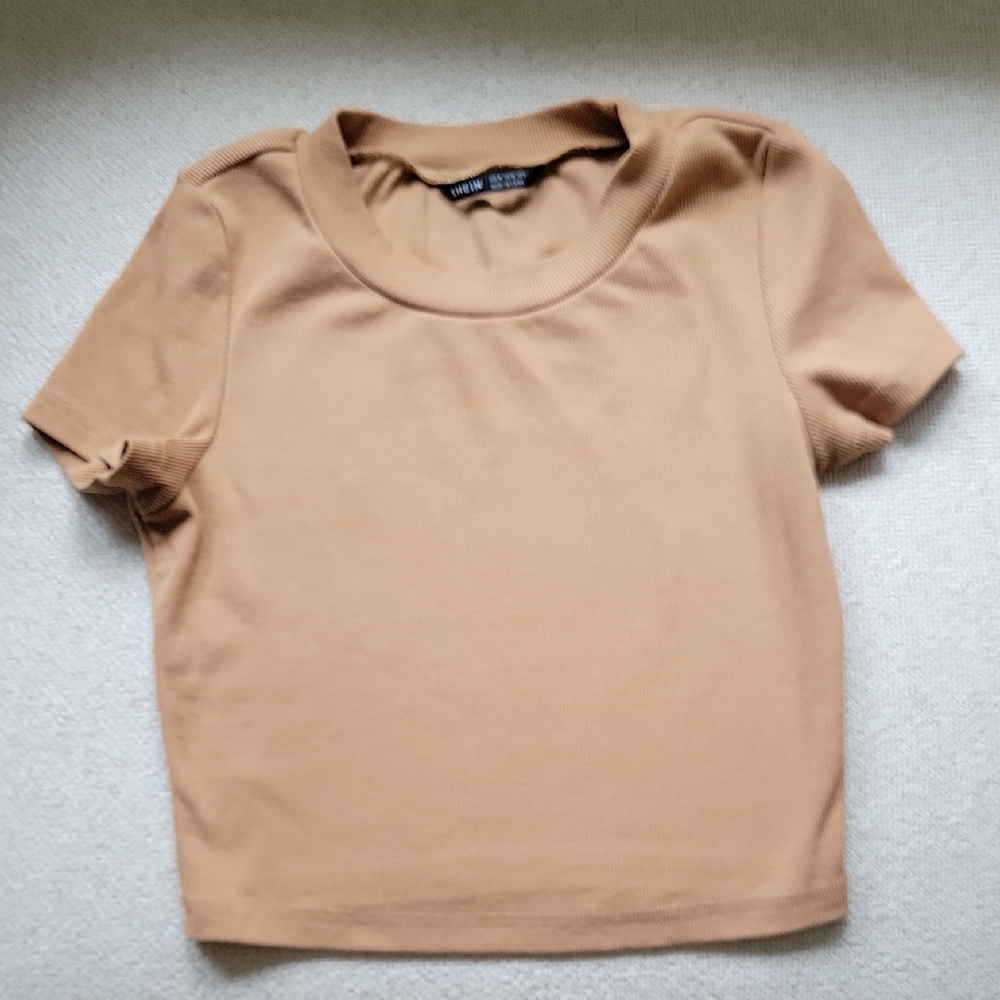 SHEIN Tan Fitted Crop T-Shirt